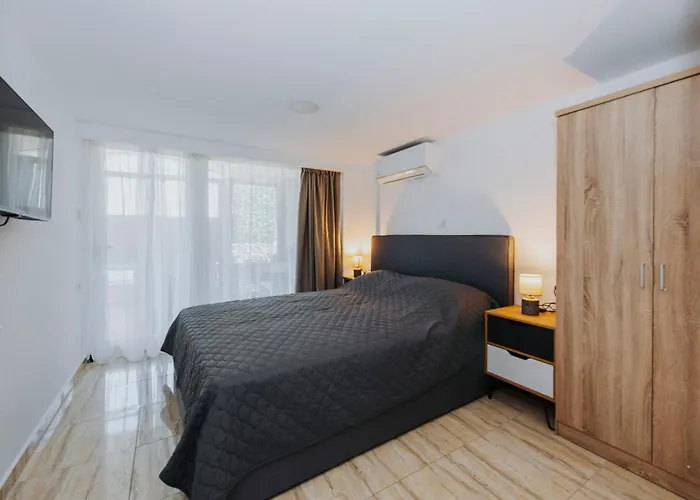 Casa Fransesco - Near Sea, City, Marina 아파트