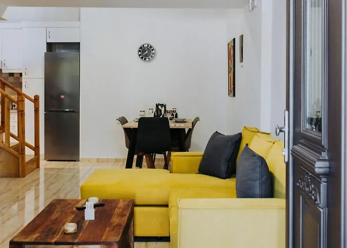 Casa Fransesco - Near Sea, City, Marina Apartment *