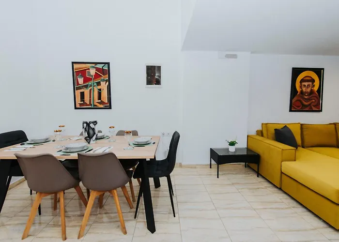 Апартаменты Casa Fransesco - Near Sea, City, Marina